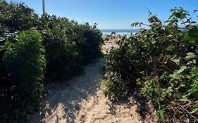 Aptos Pe Na Areia